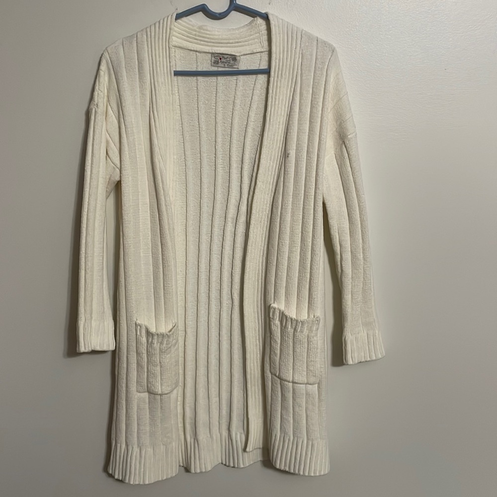 Cardigan - Picture 1 of 5